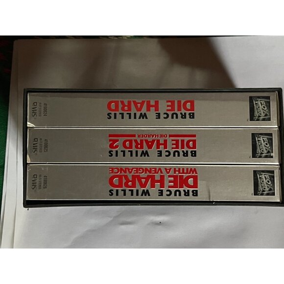 Die Hard Trilogy collection VHS 1996 3 tape set Bruce Willis rated R 20th READ - Picture 2 of 3